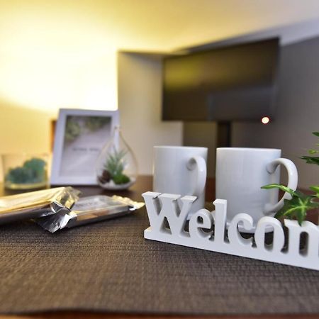 Apartament モノトーン難波 Osaka Zewnętrze zdjęcie